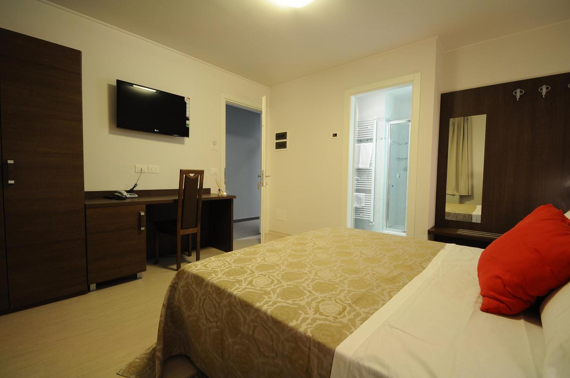 Albergo Leon Bianco Gonars Экстерьер фото